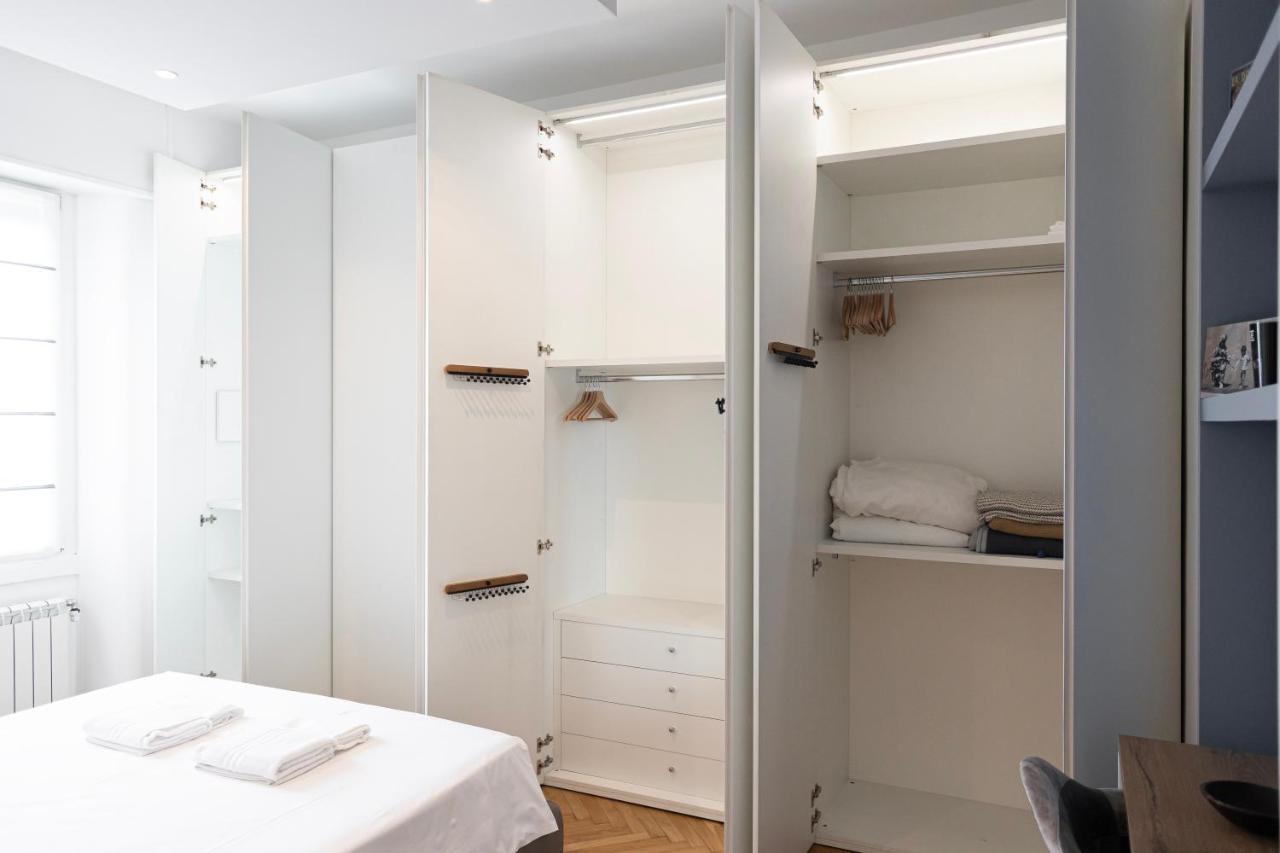 Apartamento Elegante Bilocale In De Angeli - Piazzale Siena Milán Exterior foto