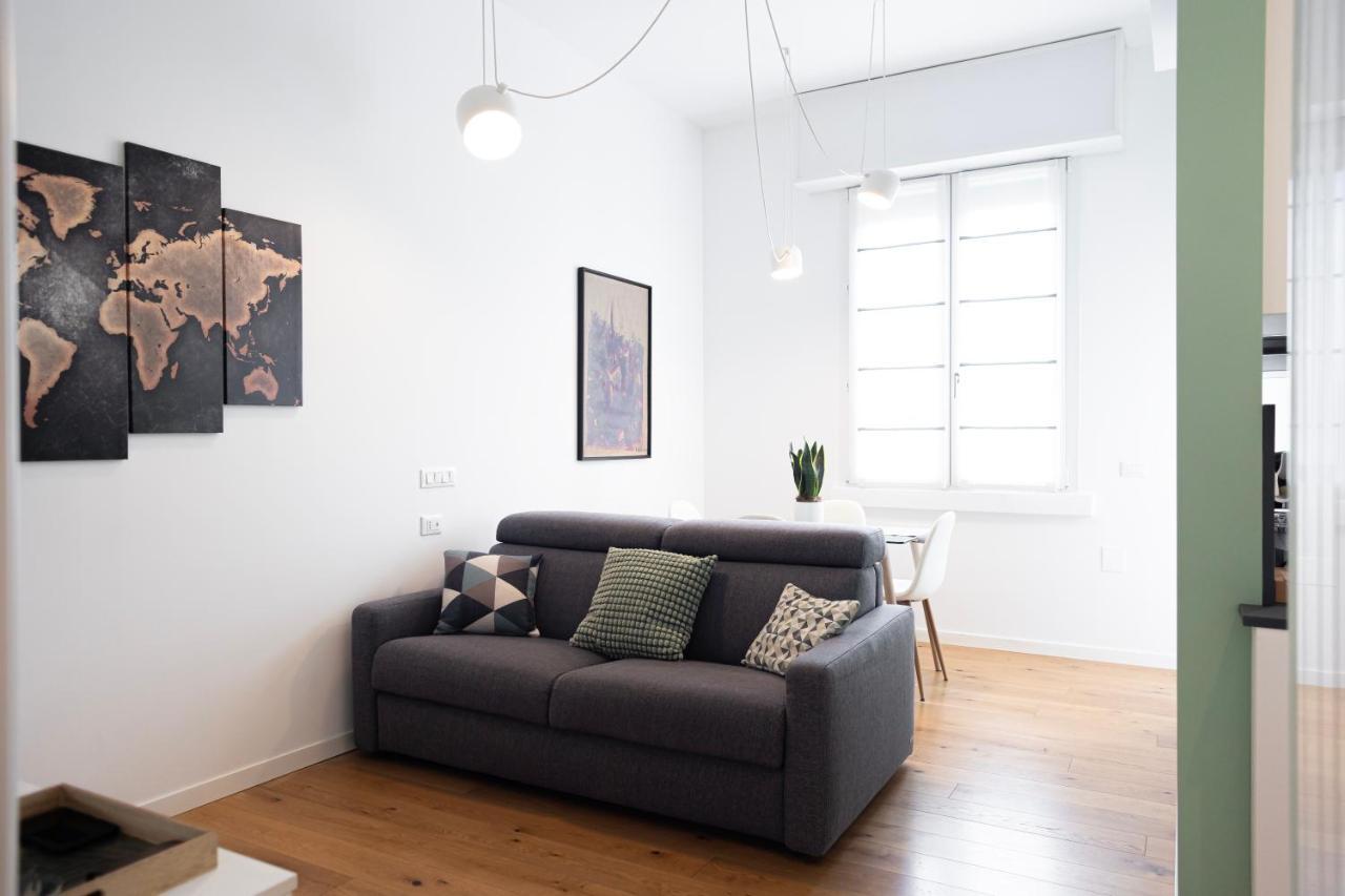 Apartamento Elegante Bilocale In De Angeli - Piazzale Siena Milán Exterior foto