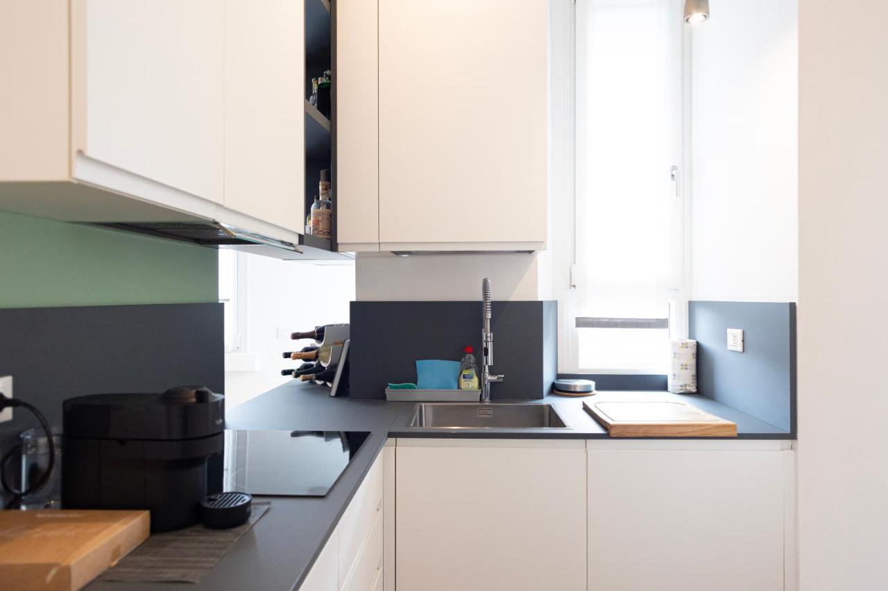 Apartamento Elegante Bilocale In De Angeli - Piazzale Siena Milán Exterior foto